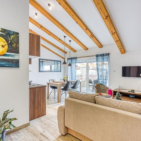 Apartments Mirjana Медулин Экстерьер фото
