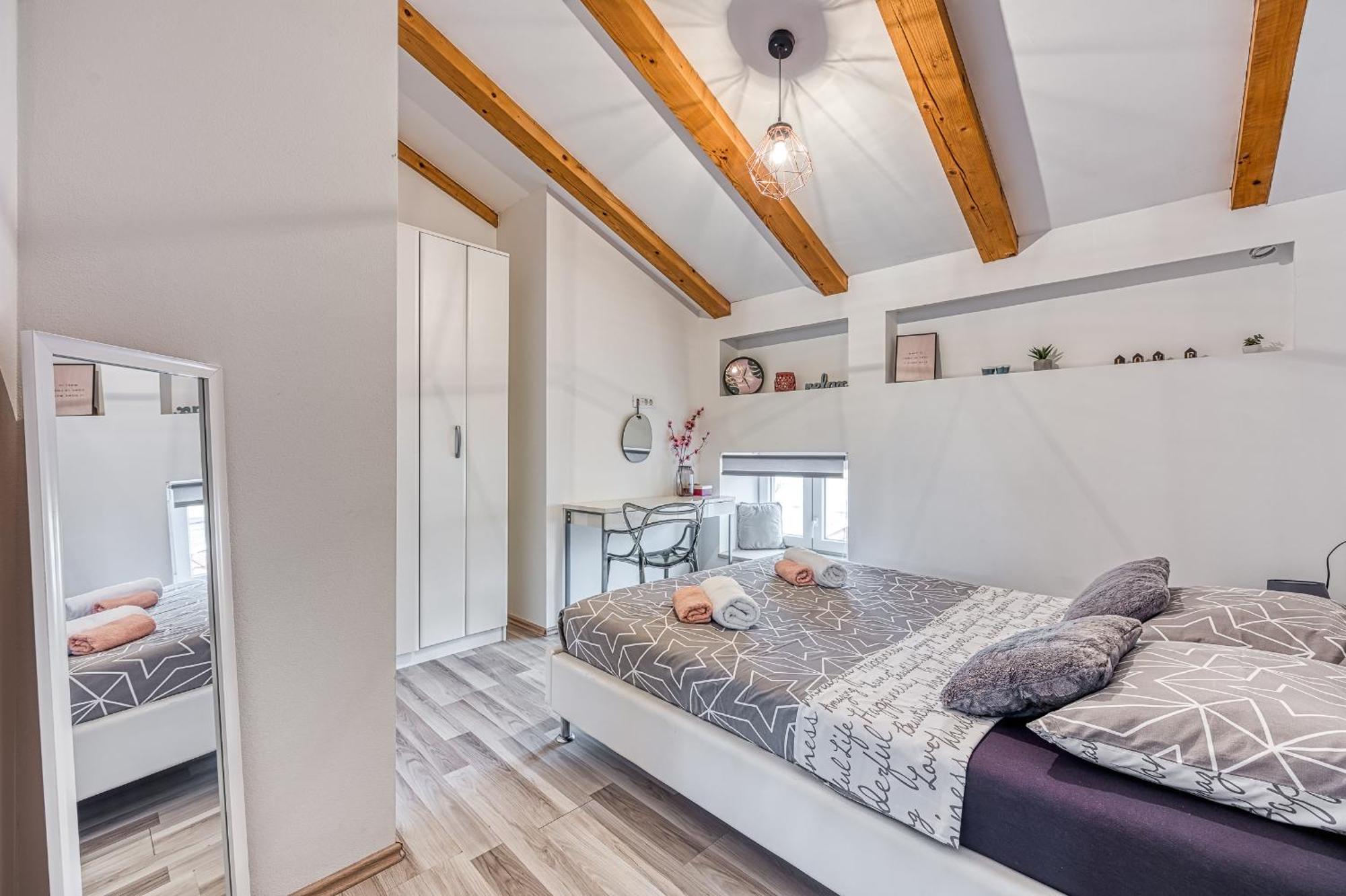 Apartments Mirjana Медулин Экстерьер фото