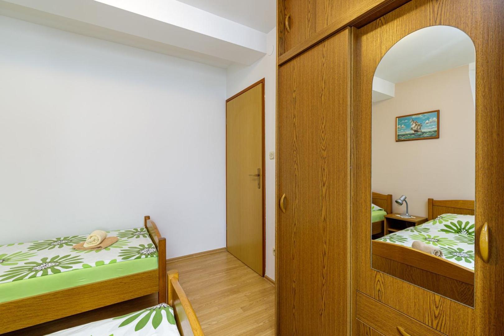 Apartments Mirjana Медулин Экстерьер фото